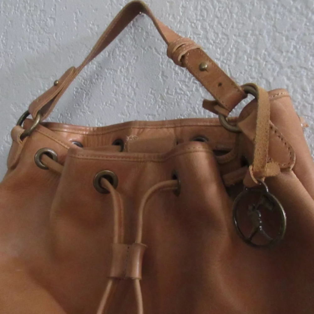 Baseballism Drawstring Bag coverts to backpack - Picture 5 of 6